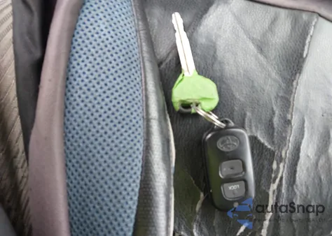 2003 Toyota Rav4 из США, поврежденный, VIN JTEHH20VX30198928